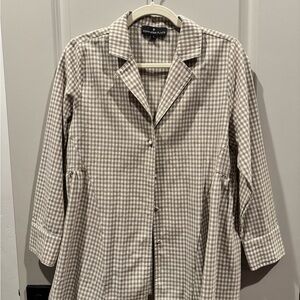 Pomander Place Gingham Button-Up Shirt